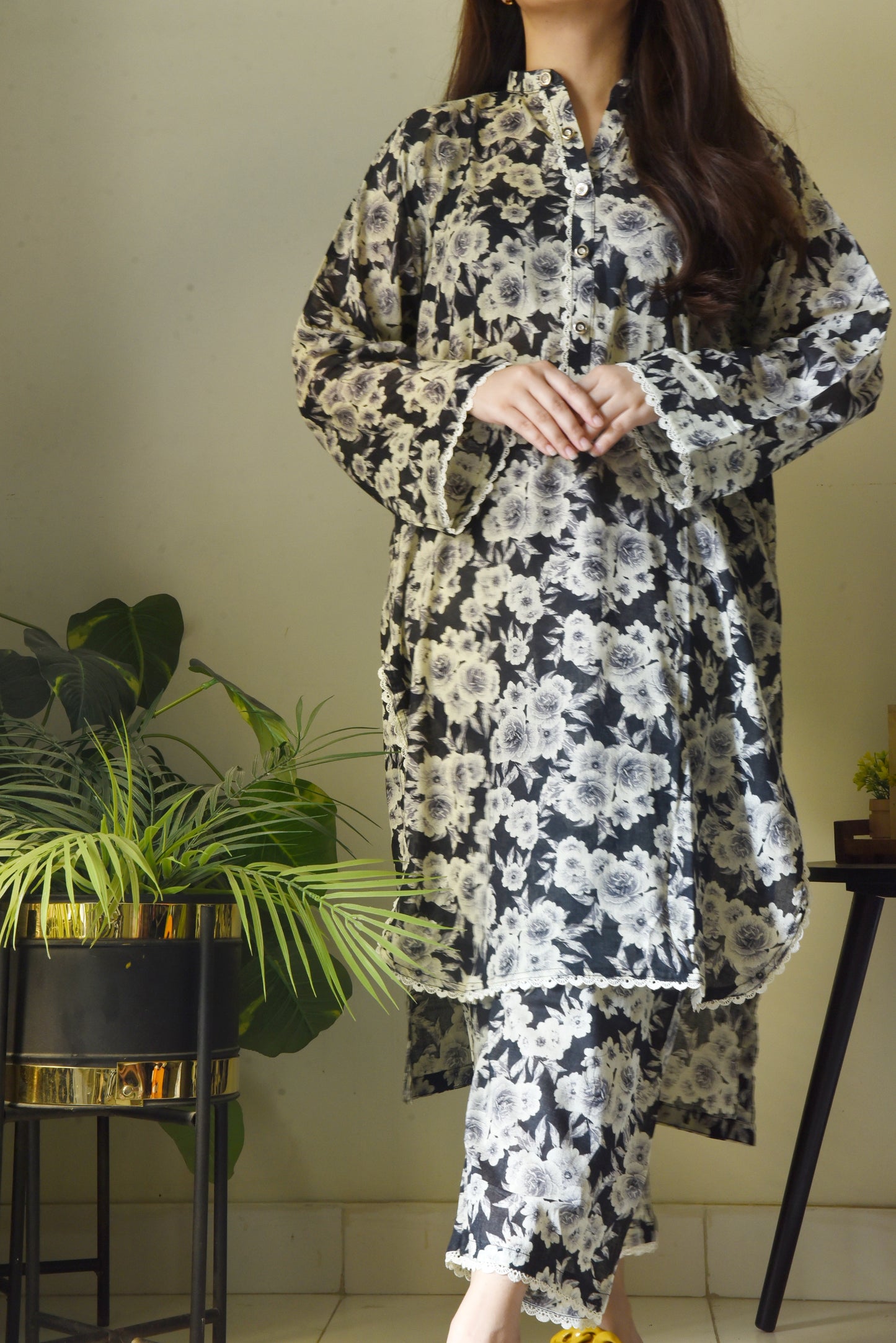 Monochrome Chic: Two-Piece Printed Pure Lawn Stitched Suit in White & Black